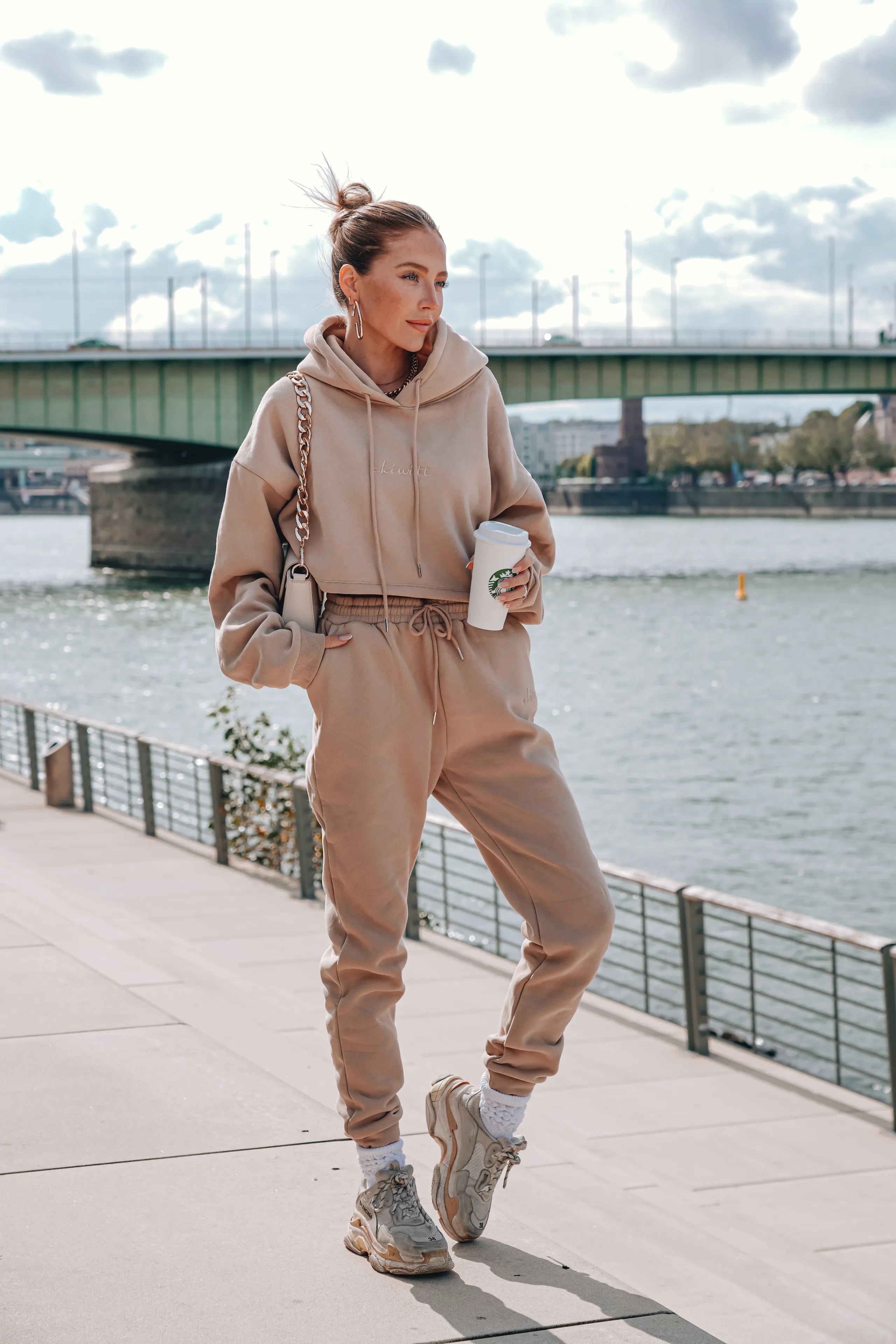 Oversized Crop Hoodie - Beige