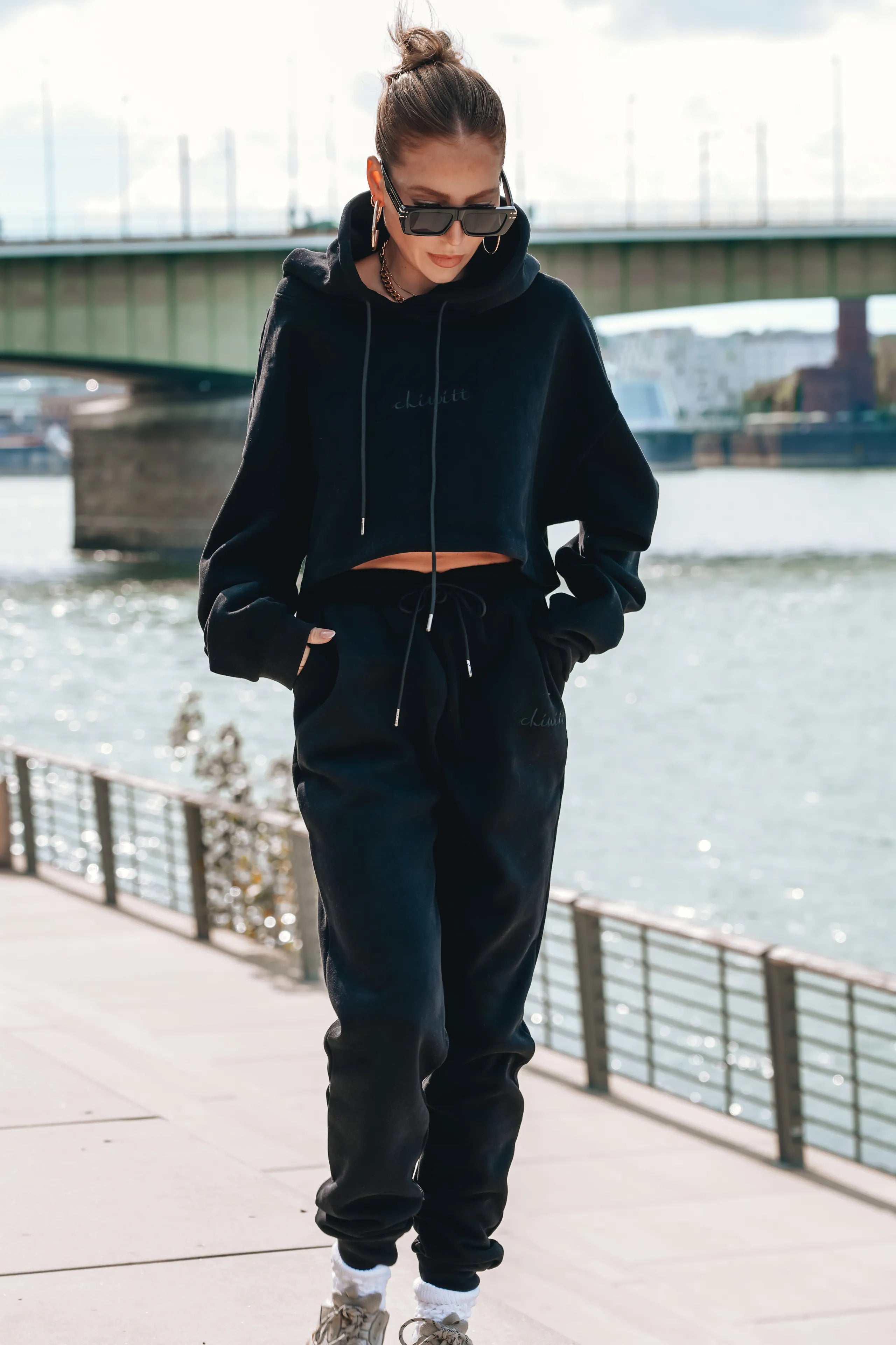Oversized Crop Hoodie - Black
