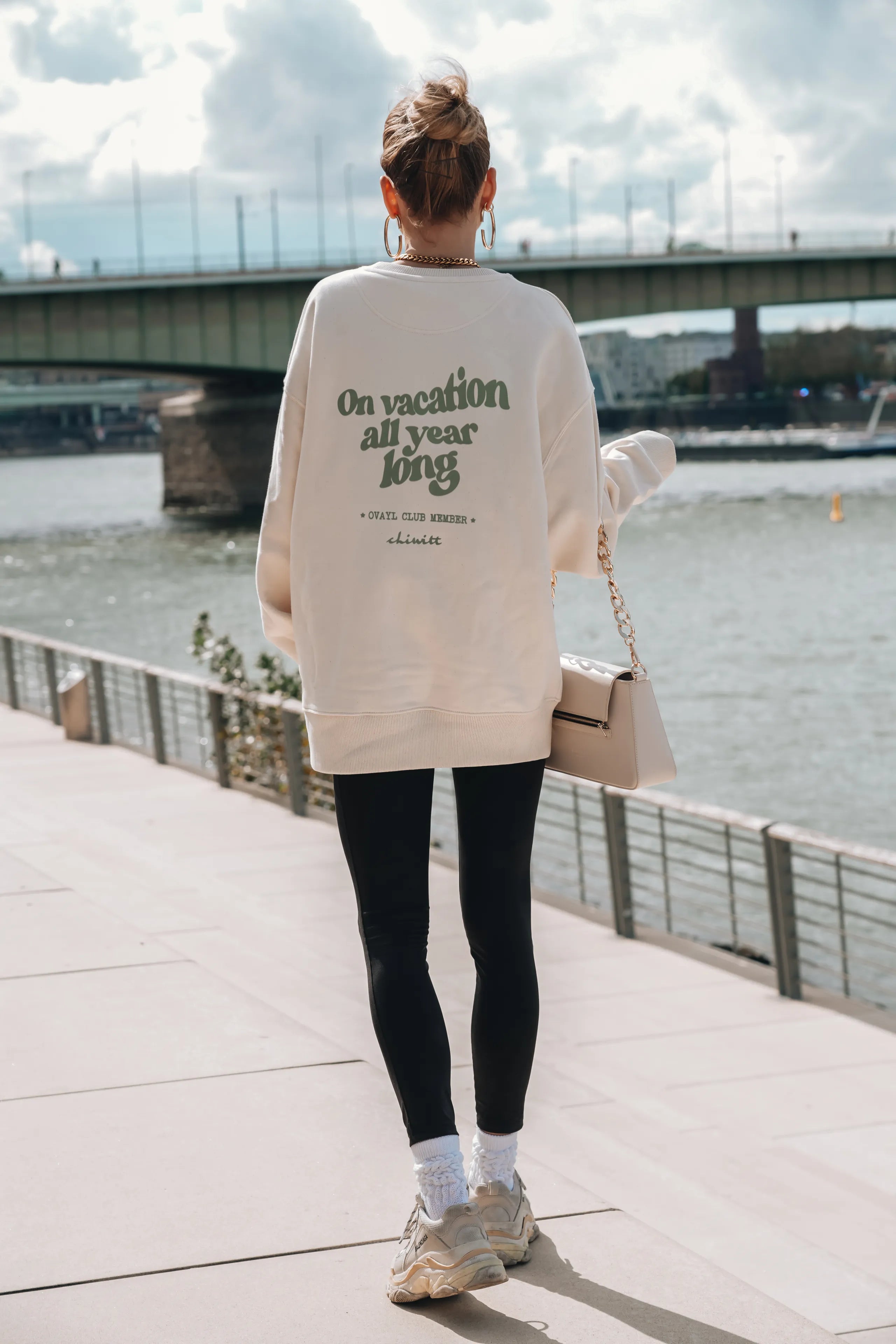 OVAYL Club Unisex Sweater - Beige/Ash Green